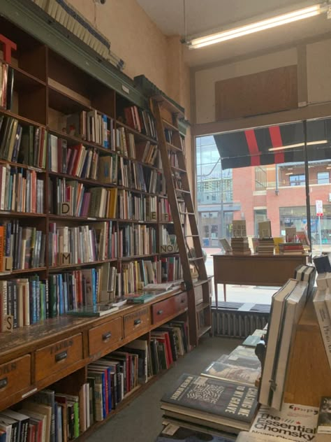 Vintage Book Store, Library Job Aesthetic, Old Bookstore Aesthetic, Small Town Library, Working At Bookstore, City Bookstore Aesthetic, Old Bookshop Aesthetic, Messy Bookstore Aesthetic, Used Book Store Aesthetic