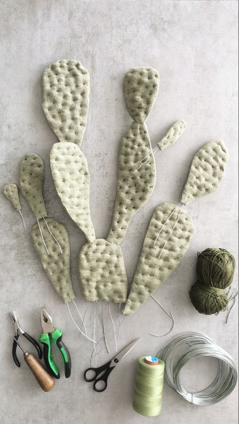 Handcrafted cactus in process. Details Fabric Cactus Pattern, Fabric Cactus Diy, Diy Cactus Decor, Diy Textiles Projects, Fabric Cactus, Fabric Plant, Cactus Craft, Fabric Plants, Faux Cactus