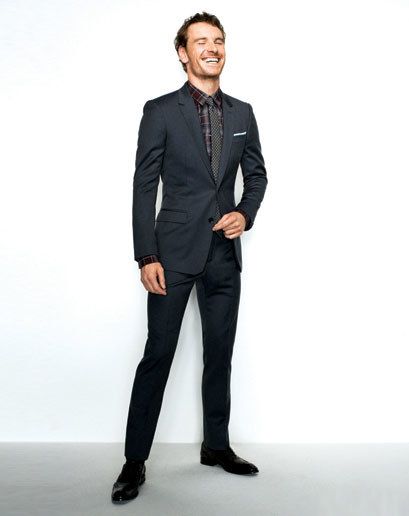 slideshows mens standalone gq feature 080109 fassbender 00007f Suit Guide, A Man In A Suit, Man In A Suit, Michael Fassbender, Steve Mcqueen, Well Dressed Men, Cool Suits, Gq, A Man