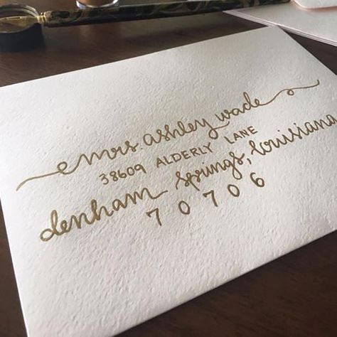 Professional Handwriting, Writing Envelopes, Wedding Invitation Envelopes Address, Fancy Handwriting, Wedding Invitations Calligraphy, Addressed Envelopes, Hand Lettering Envelopes, Alphabet Handwriting, Envelope Writing