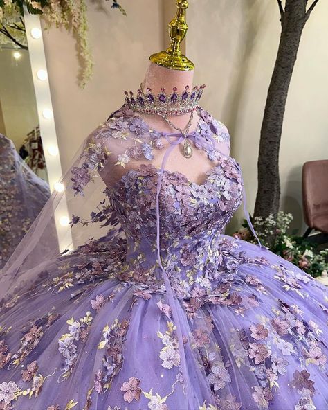 Tangled Quinceanera Dress, Garden Quince, Rapunzel Quinceanera, Quince Purple, Rapunzel Quinceanera Theme, Purple Quince Dress, Gold Quince Dress, Quinceanera Stuff, Rapunzel Wedding