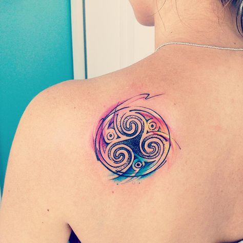 Trisquel AB #tattoo #tatuaje #trisquel #colors #ab #watercolor Teen Wolf Tattoo, Tattoo Fixes, Irish Tattoos, Celtic Tattoo, Celtic Tattoos, Baby Tattoos, Abstract Tattoo, Hip Tattoo, Symbolic Tattoos