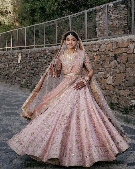 Outfits That Made Us Stop And Ask 'Who Is The Designer?' | WedMeGood Pink Bridal Outfit, Bridal Lehenga Colour, Flared Gowns, Pink Bridal Lehenga, Bridal Lehenga Designs, Colour Trend, Latest Bridal Lehenga, Lehenga Designs Simple, Millennial Pink