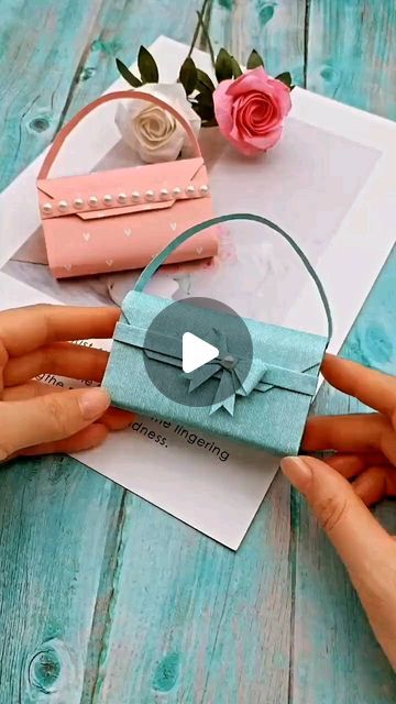 Diy Decor Bedroom, Origami Fashion, Decor Videos, Crafts Videos, Diy Origami, Christmas Crafts Decorations, Easy Paper Crafts, Diy Crafts Videos, Shoe Lace Patterns