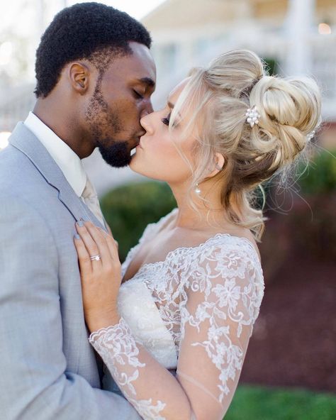 Black Boyfriend Goals, Black Guy White Girl, Black Man White Girl, Interracial Family, Black And White Couples, Interracial Wedding, Interacial Couples, Black Boyfriend, Interracial Marriage