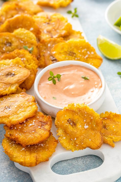 Ketchup Dip, Tostones Recipe, Fried Plantain Recipe, Puerto Rican Style, Nicaraguan Food, Costa Rican Food, Recetas Puertorriqueñas, Fried Plantains, Plantain Recipes