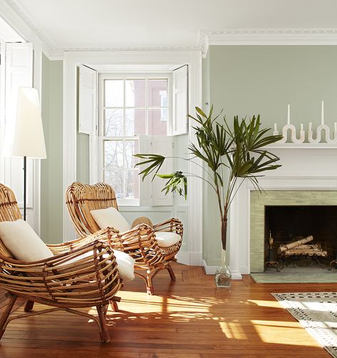 October Mist, Living Room Colour Schemes, Light Green Paint, Trending Paint Colors, Perfect Living Room, Benjamin Moore Colors, Room Color Schemes, Décor Boho, White Cushions