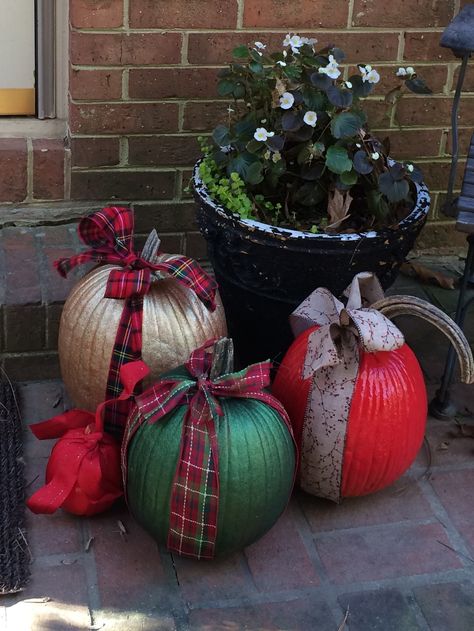 Repurpose Pumpkins For Christmas, Pumpkins Into Christmas Decorations, Reuse Pumpkins For Christmas, Turning Pumpkins Into Christmas Decor, Christmas Decor With Pumpkins, Pumpkin Christmas Decorations, Pumpkins For Christmas Decorations, Turn Pumpkins Into Christmas Decor, Painting Pumpkins For Christmas