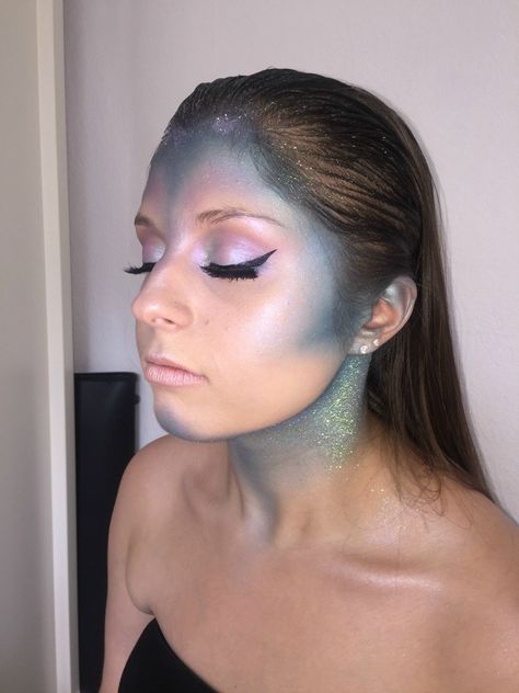 Makeup Ideas For Halloween, Alien Makeup, Mermaid Parade, Alien Costume, Mermaid Halloween, Ideas For Halloween, Mermaid Makeup, Fx Makeup, Mermaid Costume