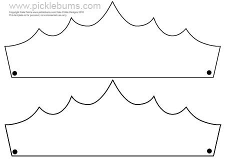 Crown pattern, do in double layer felt, fusible fleece between layers? add glue-on jewels, check Wal-Mart's craft aisle. Do 1/4" elastic for band to ensure it'll fit multiple head sizes. Castle Classroom, Eyfs Ideas, Crown Template, Felt Crown, Paper Crown, Diy Crown, Crown Pattern, Paper Crowns, Queen Crown