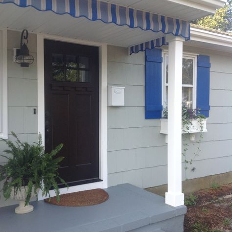 Porch Valance, Homes On The Beach, Diy Outdoor Porch, Jersey Shore House, Gorgeous Homes, Beachy Colors, Blue Shutters, Shore House, Old Fences