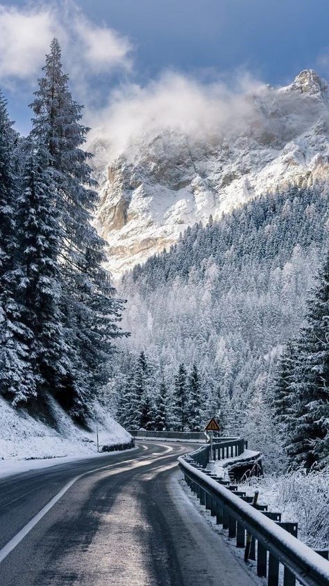 Winter Road Trip Aesthetic, Winter Romance, Winter Lovers, Winter Road, Elegant Wall Art, Sore Eyes, Winter Images, Mood Wallpaper, Snowy Mountains