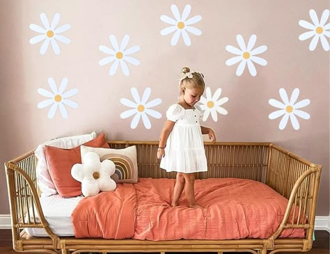 PRICES MAY VARY. 🌼PRODUCT INTRODUCTION - When you receive the package and open it, You will get 10 sheets,A total of 10 white daisy flowers,there are 10 large size is 11 inches * 11 inches, manual measurement will have a slight error.The wall stickers are made of PVC,tasteless,safe and durable with clear patterns and bright colors. 🌼DIVERSIFIED STICKY SCENES - Our cute white daisy wall decals are perfectly for your girls and boys room.These kids wall stickers are suitable for bedroom, playroom Kids Room Bed Wall Art, Kid Flower Wall, Childrens Flower Wall, Boho Flower Kids Room, Boho Flower Child Room Theme, Kids Bed Wall Art, Flower Child Themed Bedroom, Boho Flower Decals, Yellow Pink Kids Room