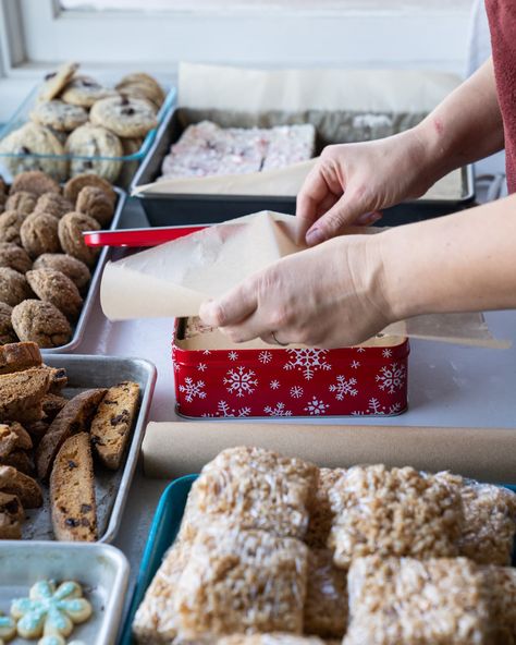 Six Things I Learned From Shipping Dozens of Cookies Across the Country | Kitchn Mailing Cookies, Best Food Gifts, Chewy Gingerbread Cookies, Shipping Cookies, Soft Gingerbread Cookies, Crunchy Cookies, Cookie Swap, Things I Learned, Ginger Cookies