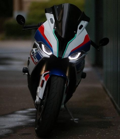 Bmw Ss1000rr, Bmw Motor, Kawasaki Zx10r, Bmw Motors, Bike Bike, Bike Pic, Cristiano Ronaldo Cr7, Motor Bike, Bmw S1000rr