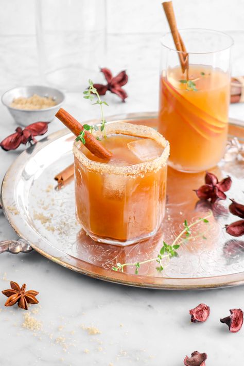 If Fall were a cocktail, it would be this Apple Cider Bourbon Thyme Smash! Every sip is perfectly sweet, full of apple and cinnamon flavor, with just a touch of bourbon. Simply a must-have during the holiday's! Spiked Caramel Apple Cider, Spiked Apple Cider Recipe, Cider Drink Recipes, Caramel Apple Cider Recipe, Slow Cooker Drinks, Cider Cocktail Recipes, Caramel Apple Cider, Spiked Cider, Apple Cider Drink