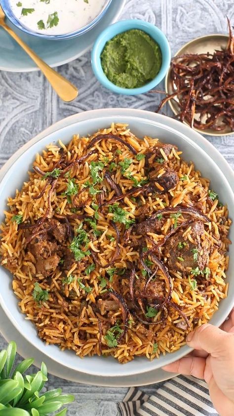 Indian style mutton biryani recipe dum cooked in a sealed pot. Tender mutyon, fragrant basmati rice, fried onions and indian spices make this glutenfree rice dish truly amazing! Onion Rice Recipe, Mutton Biryani Recipe, Lamb Biryani, Veg Dinner Recipes, Egg Recipes For Dinner, Basmati Rice Recipes, Mutton Biryani, Rice Fried, Biryani Rice