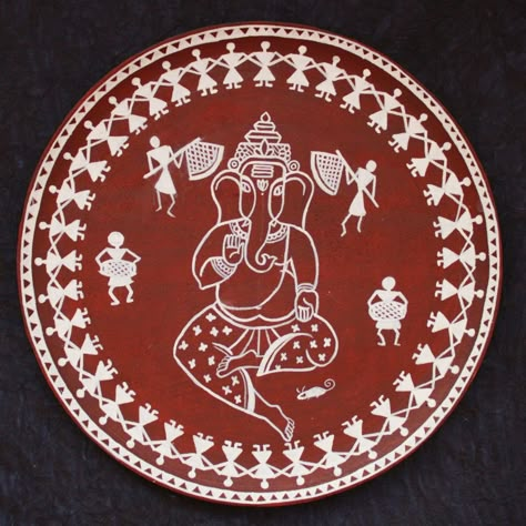 Warali Drawings On Wall, Warli Art On Plate, Varli Painting Art On Wall, Verli Art, Varli Painting Art, Mahabharata Characters, Sora Painting, Indian Artforms, Rajasthan Painting