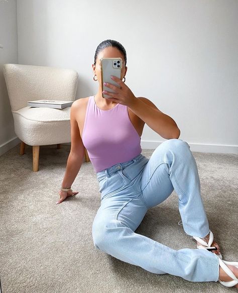 Lavender Bodysuit Outfit, Lavender Top Outfit, Purple Top Outfit, Top Lila, Purple Bodysuit, Lavender Tops, Body Outfit, Purple Tank Top, Body Suit Outfits