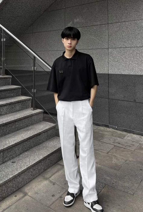 Korean Pants Outfit, Outfit Ideas Men Korean, Dark Academia Outfit Men, Style Nam, Korean Fashion Kpop Inspired Outfits, Korean Pants, Kpop Fashion Men, Black Outfit Men, Class Outfit