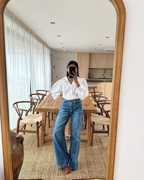 7 Summer Jeans Outfits You'll Want to Wear on Repeat In 2024 | Who What Wear UK Blue Jean Outfits, Jeans Outfit Summer, Feminine Top, Summer Denim, Summer Jeans, Looks Street Style, Casual Chic Outfit, Chic Woman, Jean Outfits