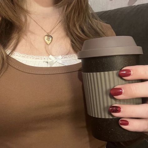 rory gilmore | gilmore girls You Are My Moon, Fall Mood Board, Mazzy Star, Red Nail Polish, Red Nail, Fall Inspo, Rory Gilmore, Foto Ideas Instagram, Best Seasons