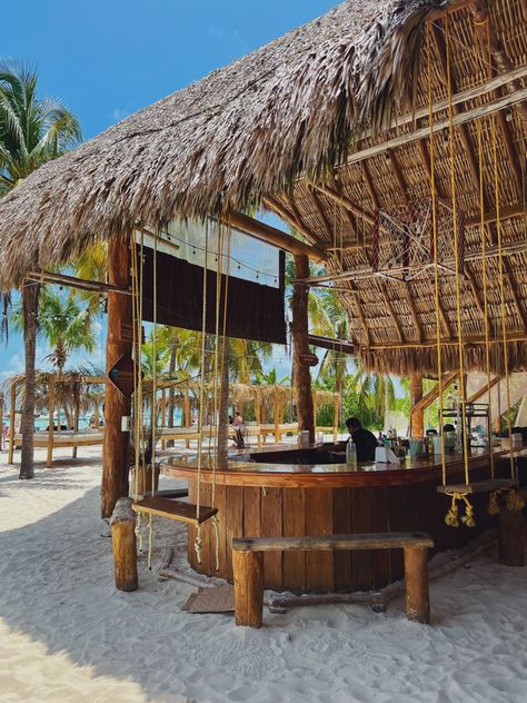 Cute bar with swing-sets at Playa del Norte in Isla Mujeres, Mexico 🤍 Island Restaurant Design, Beach Bar Ideas, Beach Cafe Design, Beach Bar Design Ideas, Beach Restaurant Design, Billiards Bar, Outdoor Restaurant Patio, Sunset Restaurant, Inflatable Island