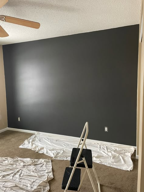 Slate Gray Accent Wall Bedroom, Iron Ore Accent Wall Master Bedrooms, Iron Ore Bedroom Accent Wall, Iron Oar Sherwin Williams, Wrougt Iron Accent Wall Paint, Gray Accent Wall Kitchen, Tricorn Black Sherwin Williams Accent Walls, Black Accent Wall Bedroom Color Schemes, Greenblack Sherwin Williams Accent Wall