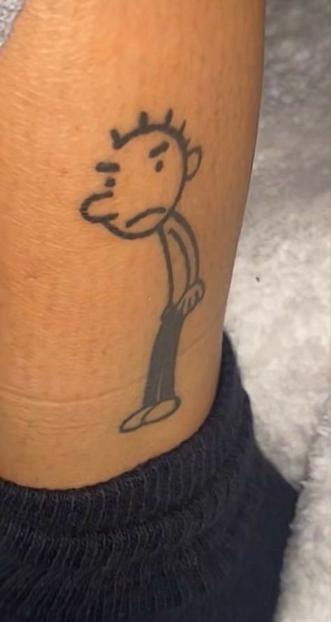 Bic Body Mark Tattoo Ideas, Rodrick Heffley Tattoo, Trashy Tattoo Aesthetic, Rodrick Tattoo, Small Stick And Poke Tattoo Ideas Grunge, Grunge Small Tattoos, Small Edgy Tattoos Grunge, Simple Tattoos Grunge, Small Punk Tattoos