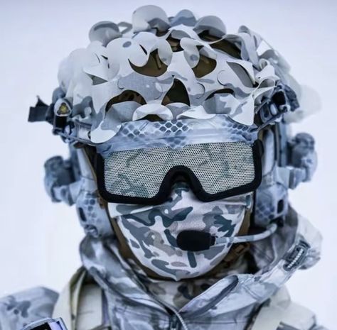 Snow Soldier, Snow Trooper, Tactical Gear Storage, Soldier Images, Soldier Helmet, Winter Camo, Tactical Helmet, Combat Armor, Tac Gear