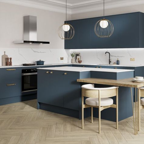 In need of blue kitchen ideas or modern kitchen ideas? Try these Hockley Super Matt Marine Blue Kitchen cabinets paired with aged brass kitchen hardware for a luxe aesthetic. Pair these with a white marble compact laminate kitchen countertop and and integrated appliances. Finish with a oak herringbone flooring to add texture and your kitchen design ideas will come to life! Modern Blue Cabinets Kitchen, Marine Blue Kitchen, Dark Blue Kitchen Cabinets, Blue Kitchen Interior, Gray Kitchens, Dark Blue Kitchens, Howdens Kitchens, Compact Laminate, Kitchen 2023