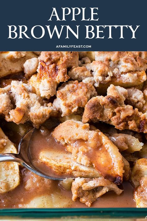 Brown Betty Dessert, Apple Betty Recipe, Apple Betty, Family Feast Recipes, Apple Brown Betty, Dessert Fruits, Baked Apple Dessert, Hot Desserts, Oatmeal Toppings