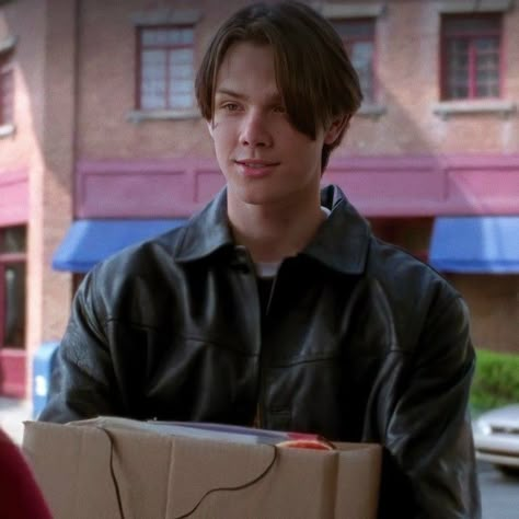 Gilmore Girls Dean, Gilmore Girls Characters, Gilmore Guys, Dean Forester, Gilmore Girls Fan, Gilmore Girl, Dream Boyfriend, Rory Gilmore, Sam Winchester