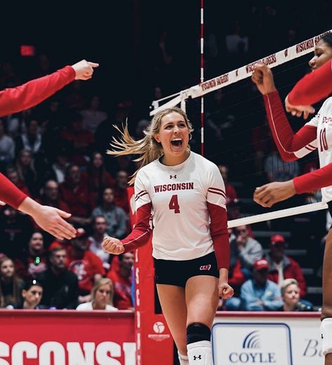 Volleyball Celebration, Volleyball Vibes, Nebraska Volleyball, Club Volleyball, College Volleyball, Volleyball Photography, 9 Lives, Georgia Girls, Volleyball Inspiration