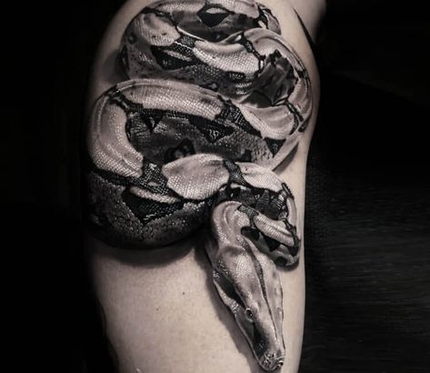 Tattoo photo - Snake tattoo by Michael Dagostini Tattoo Cobra, Steve Butcher Tattoo, Snake Tattoo Meaning, Snake Braid, Hyper Realistic Tattoo, Snake Tattoo Design, Warrior Tattoos, Religious Tattoos, Realistic Tattoo