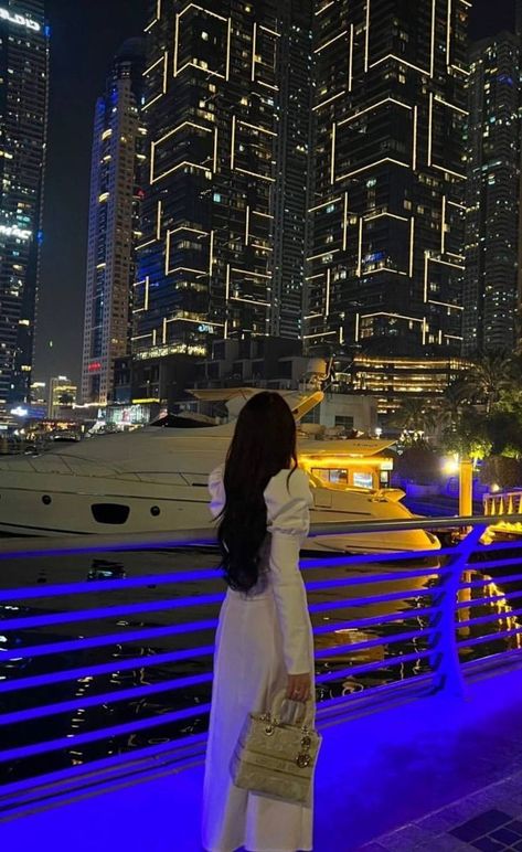 Azerbaijan Travel, Classy Lifestyle, Rich Women Lifestyle, Dubai Vacation, Dubai Aesthetic, Living In Dubai, Options Trading, Dubai Life, Luxury Lifestyle Dreams