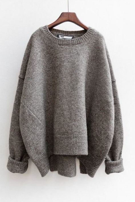 Mode Shoes, Looks Street Style, Gray Sweater, Mode Inspo, Mode Inspiration, Outfits Casuales, Heather Gray, Autumn Winter Fashion, Capsule Wardrobe