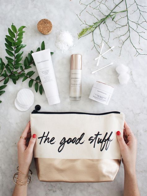 New Darlings - bareMinerals Skincare routine #skinsogood Flatlay Makeup, Natural Hair Mask, Product Shots, Foto Tips, Flat Lay Photography, Bare Minerals, Blogger Tips, Trik Fotografi, Clean Face