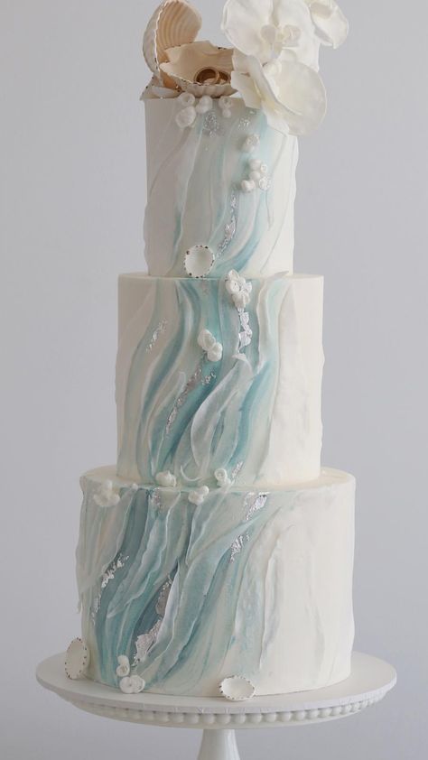 Wedding Cake Sea Theme, Wedding Water Theme, Wave Wedding Cake, Elegant Beach Wedding Cake, Seaglass Wedding Cake, Ocean Themed Wedding Dress, Water Themed Cake, Wedding Ocean Theme, Wedding Cake Ocean Theme