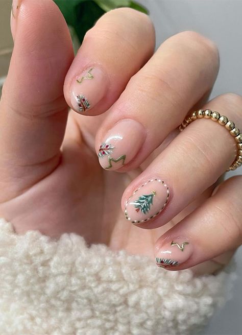 Christmas nails, Christmas nail art, Christmas nail ideas, Cute Christmas nails, festive nails, cute Simple Christmas Tree Nails, Wreath Nails, Ornament Nails, Nails Christmas Tree, Nail Ideas Cute, Christmas Tree Nail Art, Nails Festive, Nail Art Christmas, Christmas Tree Designs