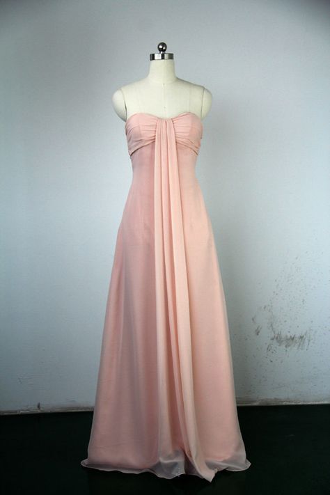 Nice Dress Fitted Pink Vintage Prom Dress, Coquette Pink Prom Dress, Pink Y2k Dress Prom, Prom Dress Princess, Vintage Strapless Pink Dresses, Pink Coquette Evening Dress, Bridesmaid Dresses Floor Length, A Line Prom Dress, Strapless Prom Dress