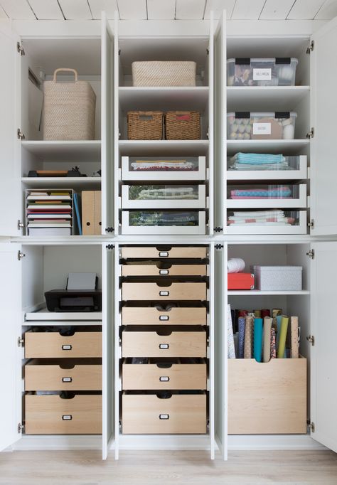 We're revealing our new super-organized and inspiring craft room at the Camille Styles studio! We think Martha Stewart would be proud. Closet In Office Ideas, Craft Room Drawers, Home Edit Craft Room, Cricut Work Station Ideas Diy, Design Studio Organization, Stationary Storage Ideas, Stationary Room, Studio Storage Ideas, Home Edit Organization