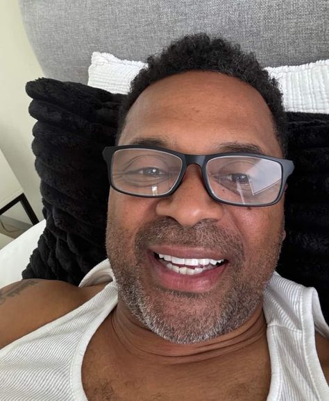 Mike Debeer Tiktok, Fnaf Movie Mike, Mike Dringenberg, Mike Stoker Emergency, Mike Epps Memes, Mike Epps, Black Art Pictures, Black Art, Art Pictures