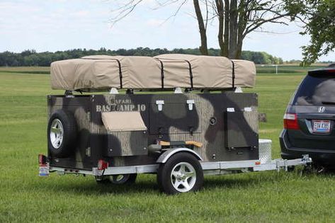 This trailer is awesome, I am going to make my own version of one without a doubt! Diy Camper Trailer Designs, Bug Out Trailer, Homemade Trailer, Homemade Camper, Teardrop Camper Trailer, Diy Camper Trailer, Camper Awnings, Expedition Trailer, Travel Camper