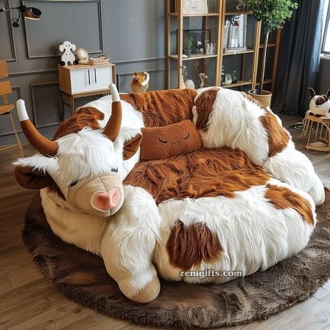 I Love Cows, Cowgirl Room, Country Bedroom Decor, Western Bedroom Decor, Western Rooms, Western Bedroom, Baby Room Themes, Cute Furniture, Cozy Couch