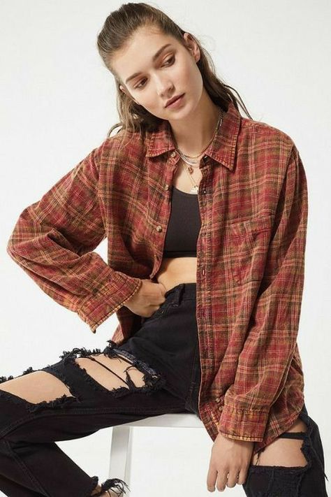 Flannel Shirt Outfit, Neo Grunge, 90s Aesthetics, Black Flannel Shirt, 90s Outfits, Black Tube Tops, Tokyo Street Fashion, Black And White Flannel, Flannel Outfits