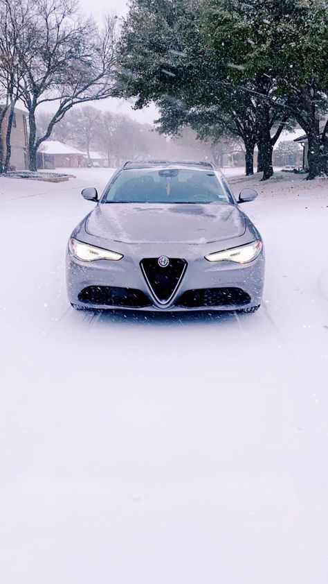 @Emma_ellestad on instagram Alfa Romeo Aesthetic, Romeo Aesthetic, Alpha Romeo, Mom Car, Custom Muscle Cars, Alfa Romeo Giulia, Nice Cars, Car Guys, Vroom Vroom