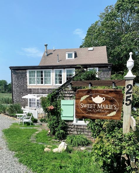 There's A New Tea Cottage In My Fave Rhode Island Village And It's Fantastic — PattyJ.com Wickford Village Rhode Island, Wickford Rhode Island, Little Compton Rhode Island, Tea Cottage, Block Island Rhode Island, Best Bed And Breakfast, Tea Houses, Summer Traditions, White Picket Fence