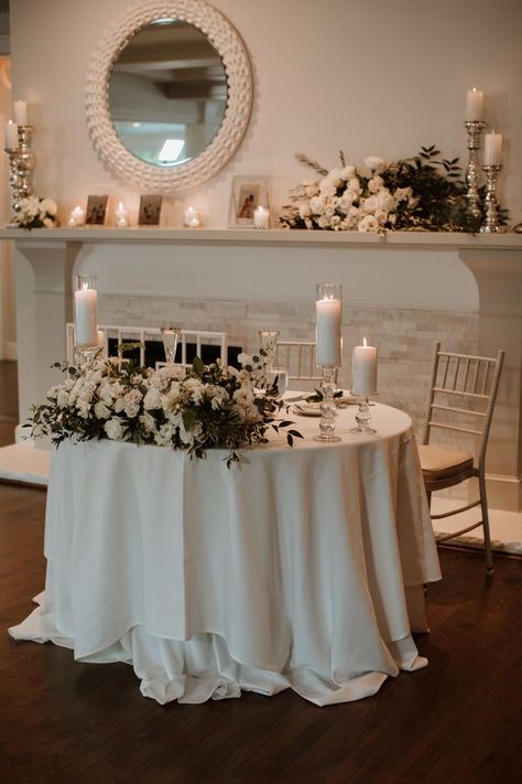 Black Sweetheart Table Wedding, Minimalist Wedding Sweetheart Table, Half Circle Sweetheart Table Wedding, Round Sweetheart Table, Half Moon Sweetheart Table Wedding, Sweetheart Table Wedding Simple, Sweetheart Table Wedding Elegant, Simple Sweetheart Table, White Roses Sweetheart Table