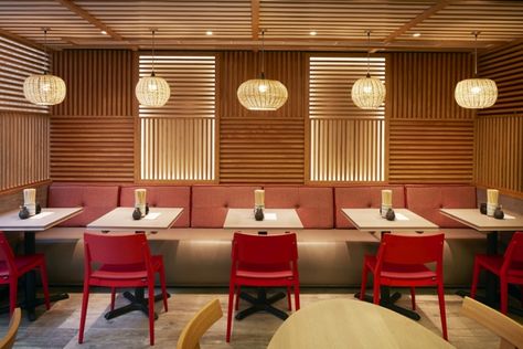 Dim T Asian Restaurant by Design Command, London – UK » Retail Design Blog Asian Restaurant Design, Chinese Restaurant Interior, Chinese Restaurant Design, Japanese Restaurant Interior, Chinese Style Interior, Restaurant Design Inspiration, Restaurant Plan, Asian Restaurant, Fusion Restaurant